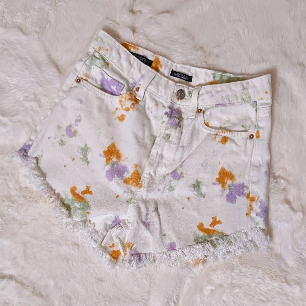 Wild Fable Women's Cut-Off Button Fly Shorts Frayed Highest Rise Shorts Size 2